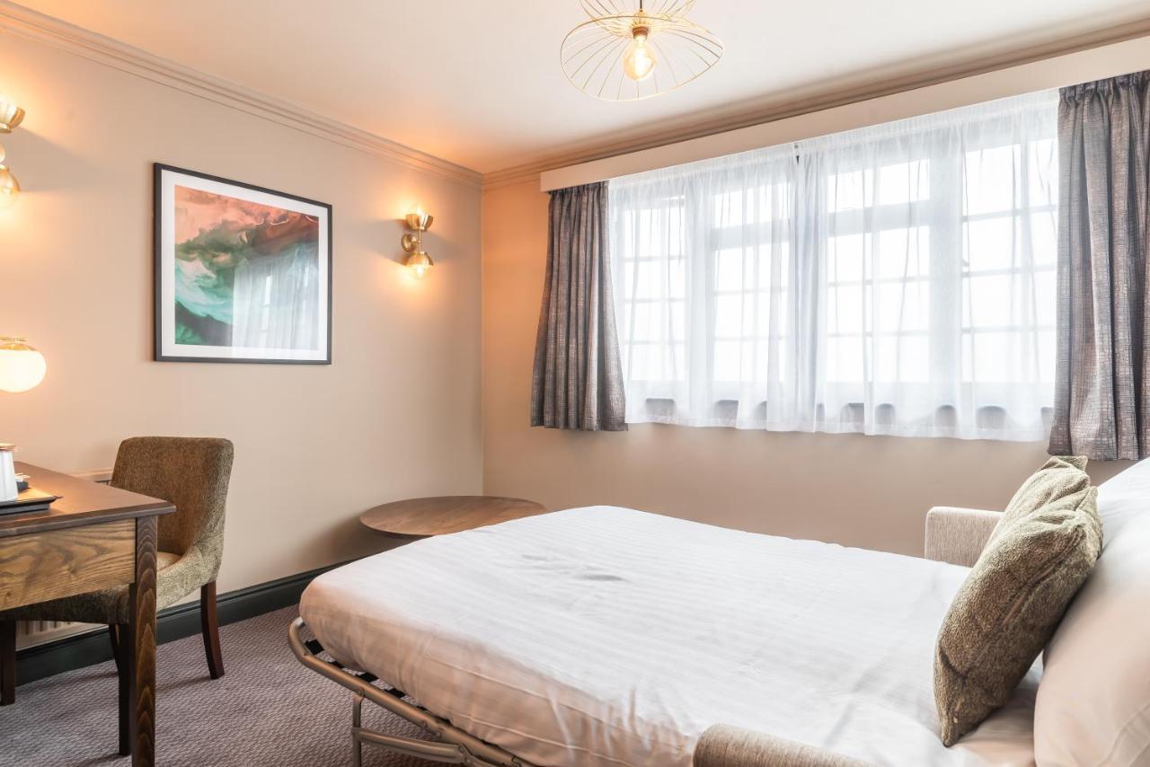 The Bell By Innkeeper'S Collection Aston Clinton エクステリア 写真