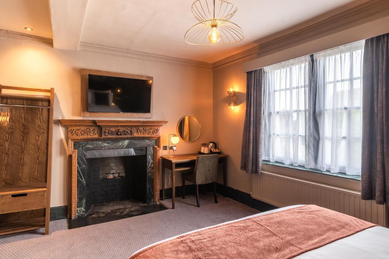 The Bell By Innkeeper'S Collection Aston Clinton エクステリア 写真